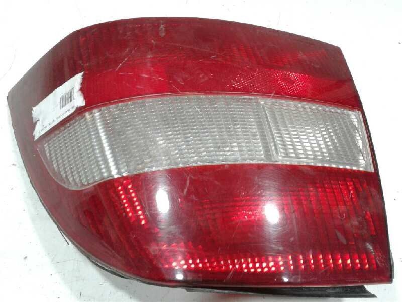 Recambio de piloto trasero derecho para opel vectra b berlina referencia OEM IAM   15222