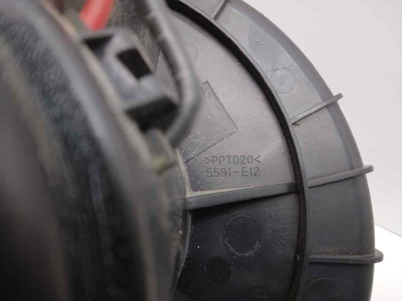 Recambio de motor calefaccion para opel astra gtc referencia OEM IAM 52421335  