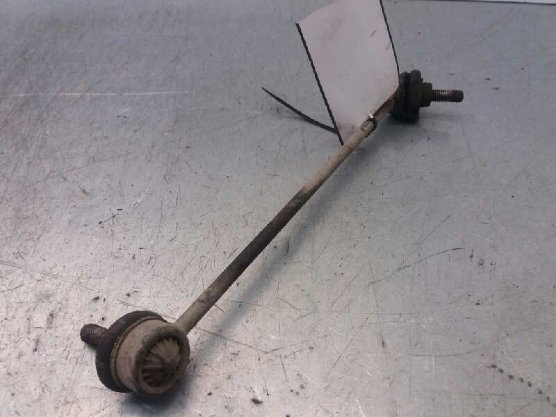 Recambio de bieleta estabilizadora delantera derecha para nissan primastar (x..) 2.0 dci diesel referencia OEM IAM   