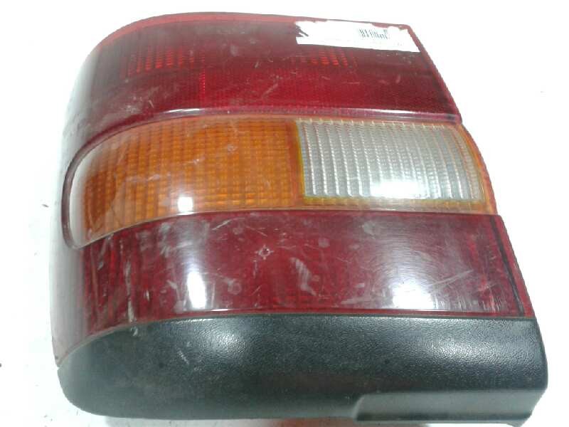 Recambio de piloto trasero derecho para opel vectra a referencia OEM IAM   15304