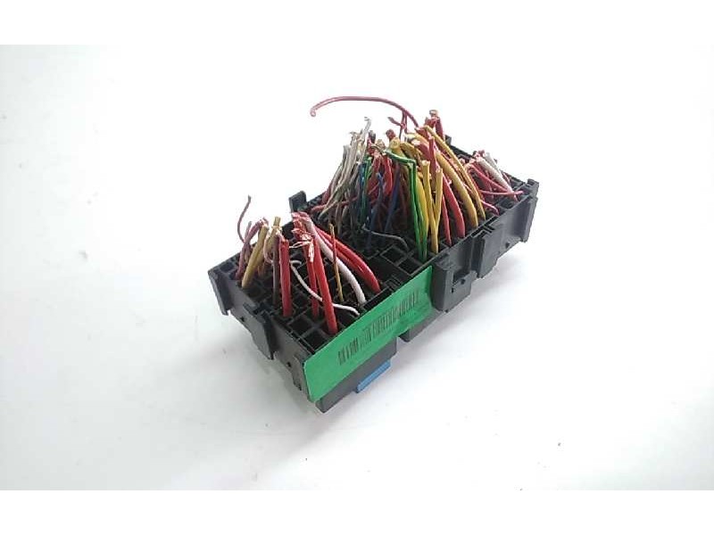 Recambio de caja fusibles para renault clio iii authentique referencia OEM IAM Z240180497R  