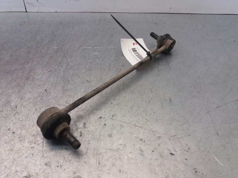 Recambio de bieleta estabilizadora delantera izquierda para nissan primastar (x..) 2.0 dci diesel referencia OEM IAM   