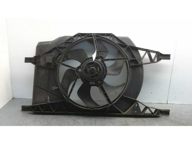 Recambio de electroventilador para renault espace iv (jk0) 2.2 dci turbodiesel referencia OEM IAM 8200387730  