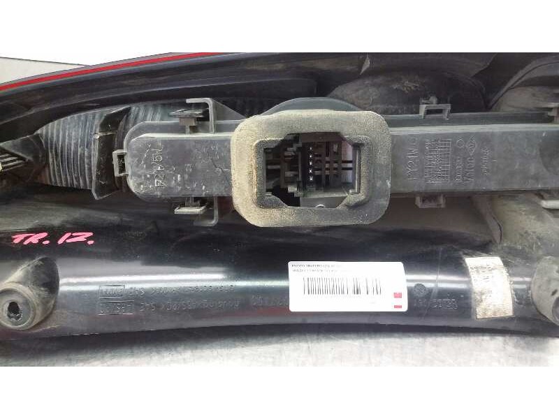 Recambio de piloto trasero izquierdo para renault espace iv (jk0) 2.2 dci turbodiesel referencia OEM IAM   