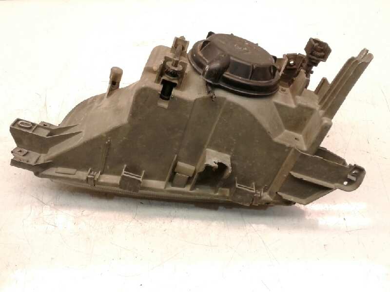 Recambio de faro derecho para renault 21 berlina (b/l48) txe referencia OEM IAM 7701034137  