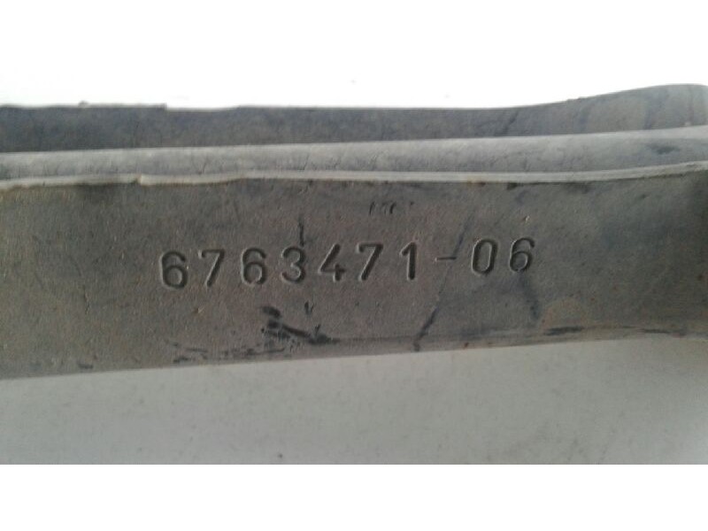 Recambio de brazo suspension inferior trasero derecho para bmw serie 1 berlina (e81/e87) 118d referencia OEM IAM 33326777980  