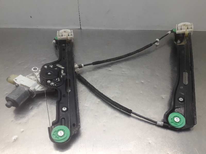 Recambio de elevalunas delantero izquierdo para bmw serie 1 berlina (e81/e87) 118d referencia OEM IAM 0130822226  