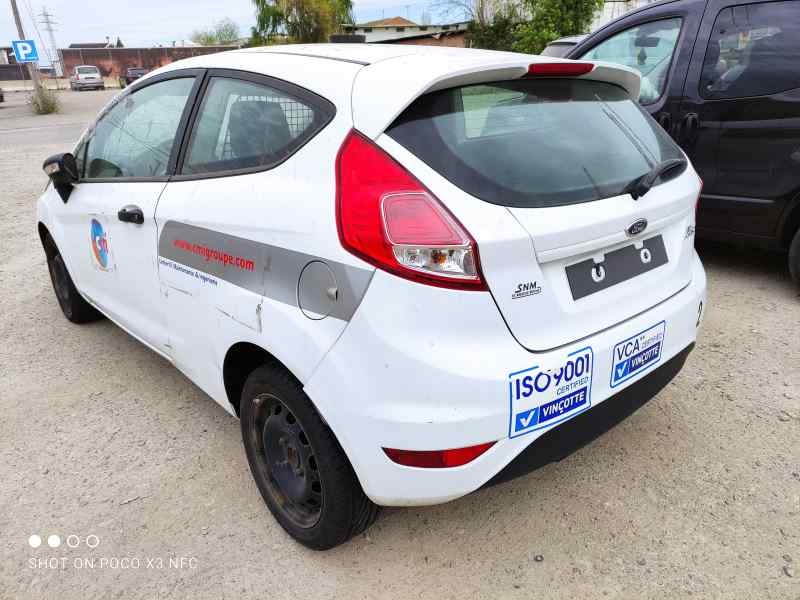 ford fiesta (ccn) del año 2015