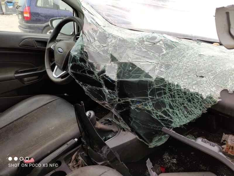 ford fiesta (ccn) del año 2015