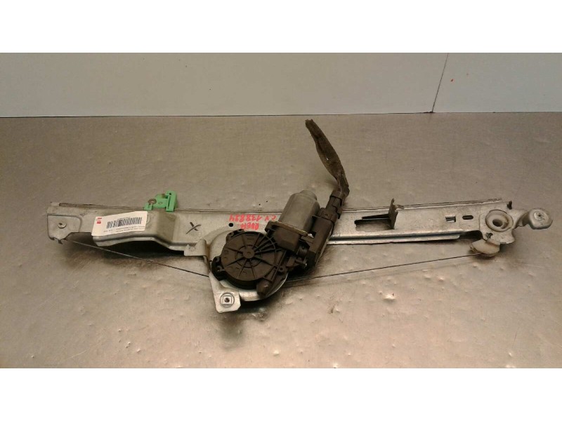 Recambio de elevalunas delantero derecho para renault scenic ii grand dynamique referencia OEM IAM 8200646840  