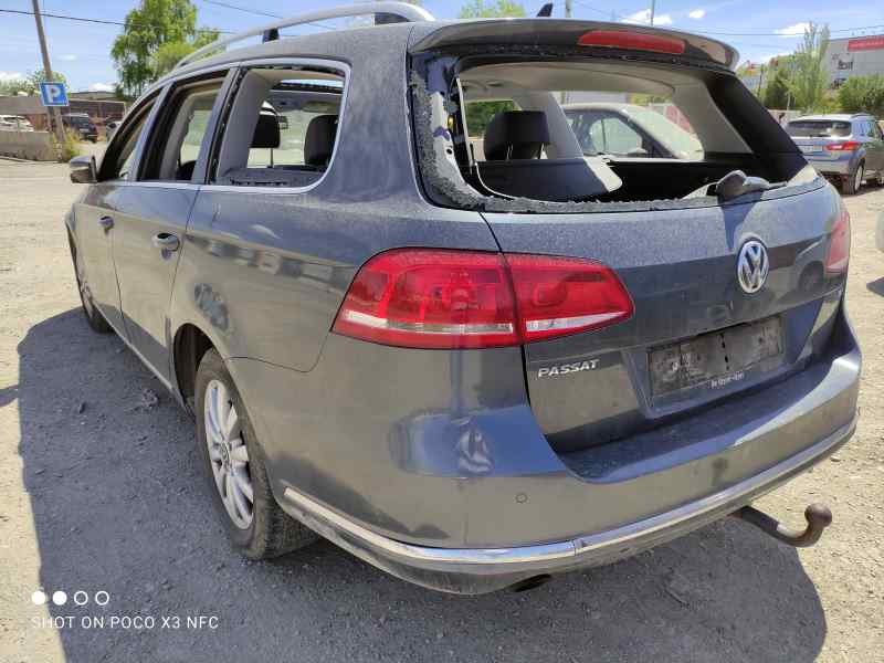 volkswagen passat variant (365) del año 2011