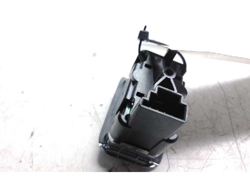 Recambio de mando elevalunas trasero derecho para mercedes clase clk (w207) coupe 250 cdi blueefficiency (207.303) referencia OE