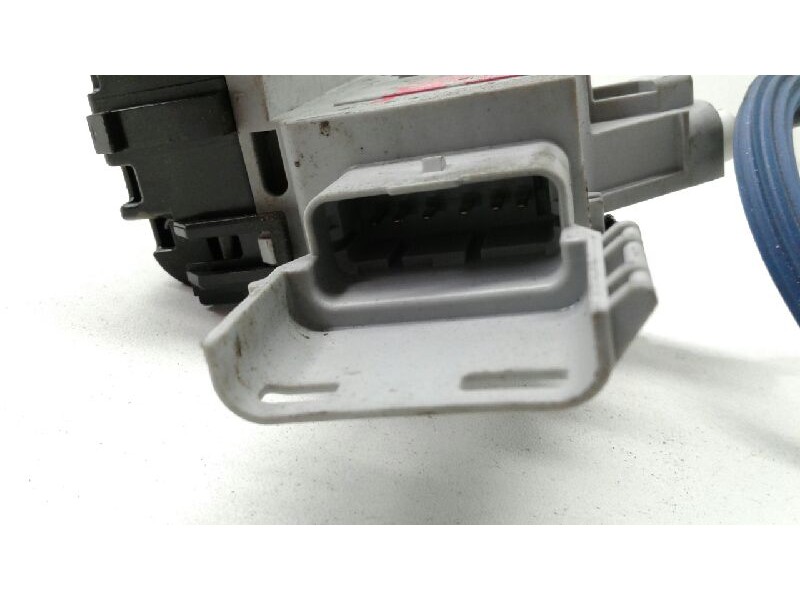 Recambio de cerradura puerta trasera derecha para citroen c4 berlina collection referencia OEM IAM 9138T5  