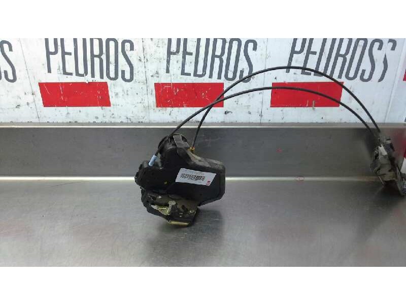 Recambio de cerradura puerta trasera izquierda para toyota corolla (e12) 1.6 linea luna berlina referencia OEM IAM 6906012350  