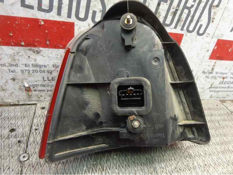 Recambio de piloto trasero derecho para renault twingo (co6) 1.2 (c066/67/68) referencia OEM IAM 7701203868  