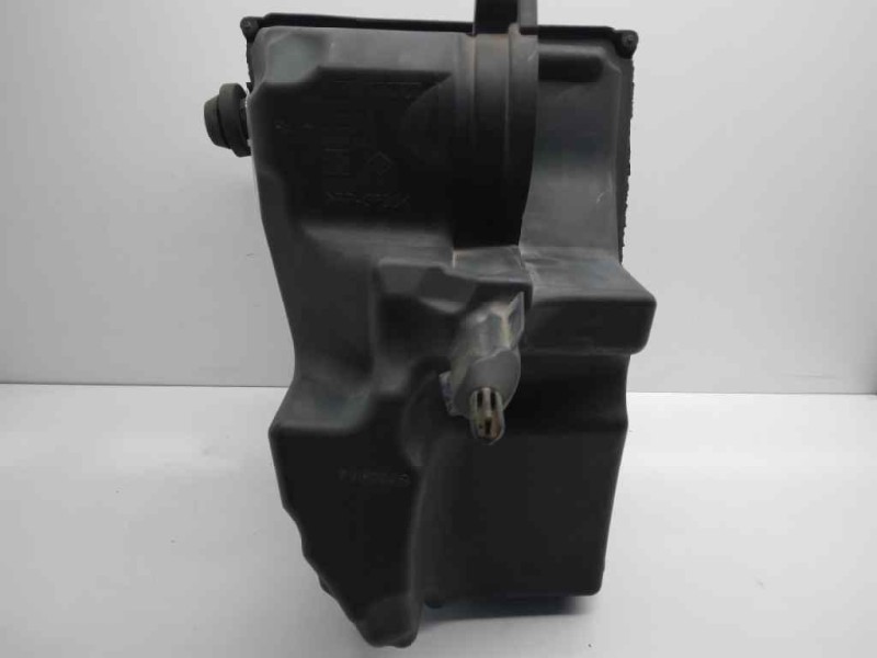 Recambio de filtro aire para renault megane ii berlina 5p confort authentique referencia OEM IAM 8200369798  