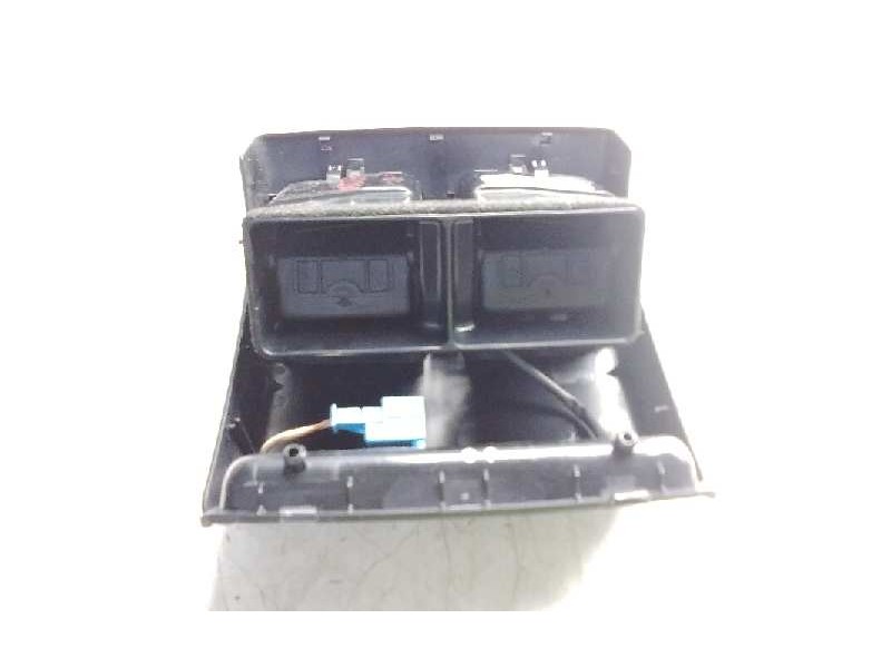 Recambio de aireador trasero central para mercedes clase clk (w207) coupe 250 cdi blueefficiency (207.303) referencia OEM IAM A2