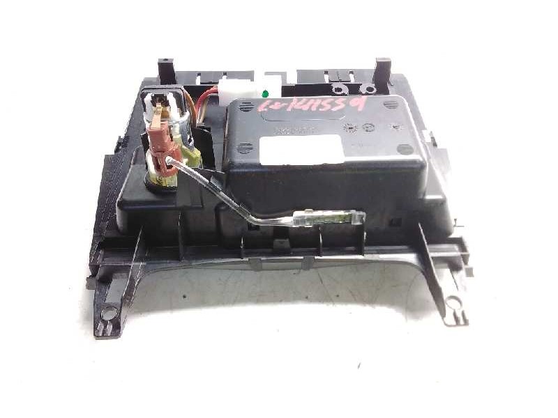 Recambio de cenicero para mercedes clase clk (w207) coupe 250 cdi blueefficiency (207.303) referencia OEM IAM A2046800179  
