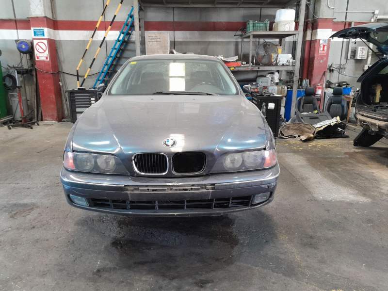 bmw 5 (e39) del año 1997
