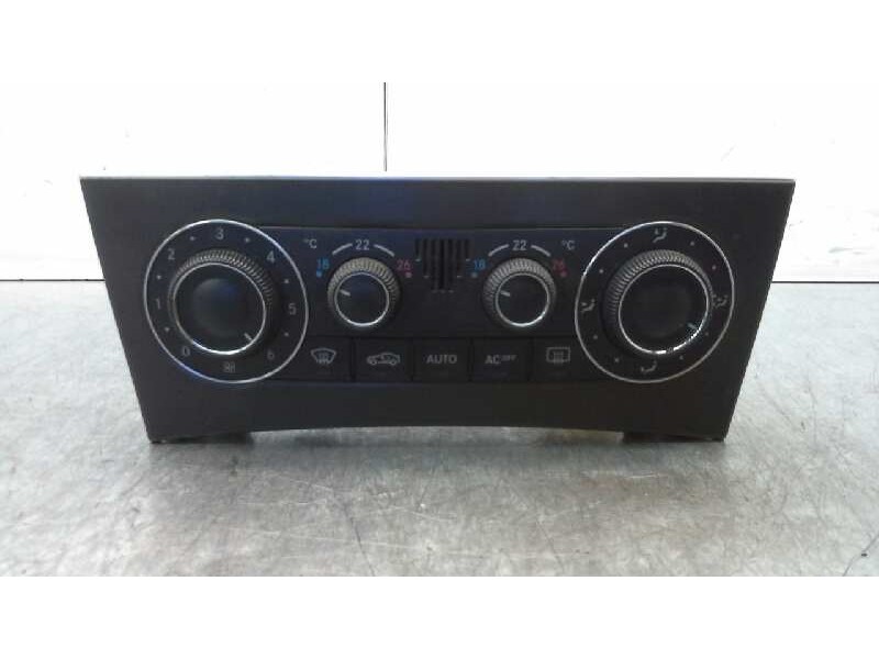 Recambio de pantalla climatizador para mercedes clase c (w203) sportcoupe c 180 compressor (203.746) referencia OEM IAM A2038301