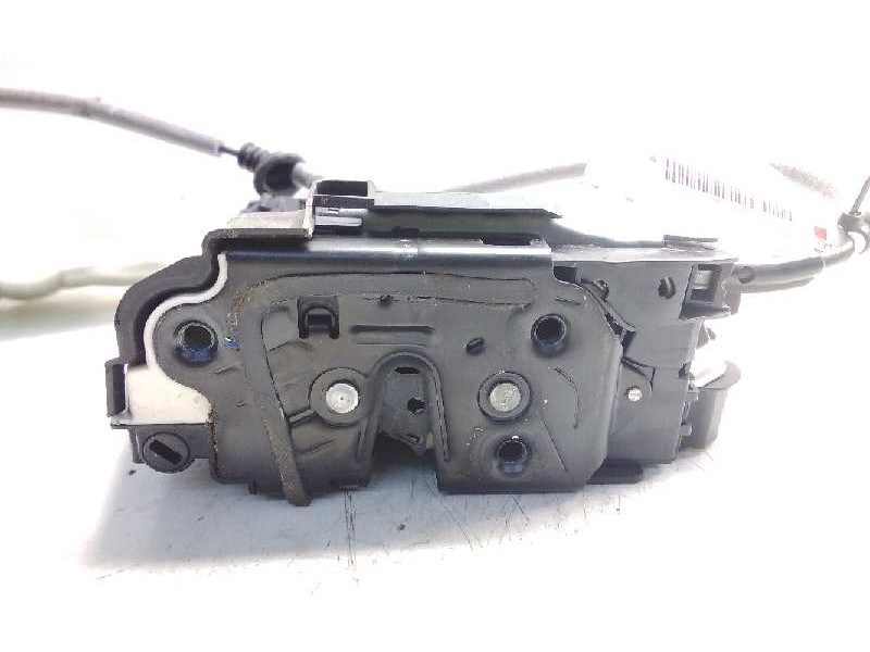 Recambio de cerradura puerta delantera derecha para skoda rapid active referencia OEM IAM 5E1827016A  