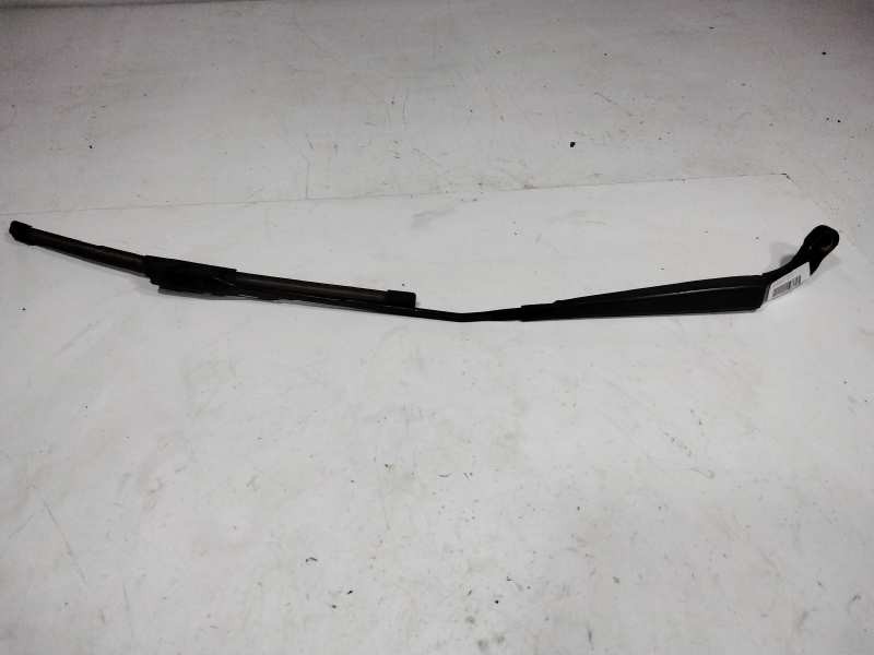 Recambio de brazo limpia delantero derecho para audi a3 (8v) ambiente referencia OEM IAM   