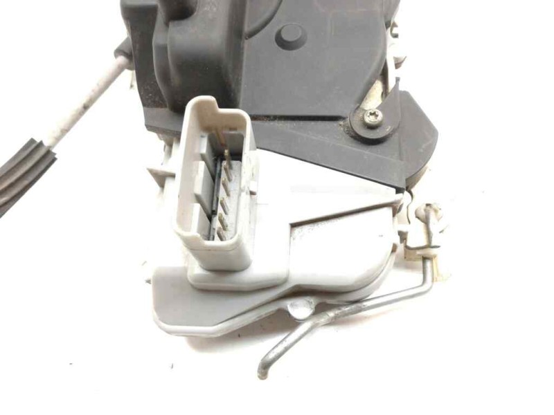 Recambio de cerradura puerta delantera derecha para peugeot 307 (s1) xs referencia OEM IAM 9136L2  