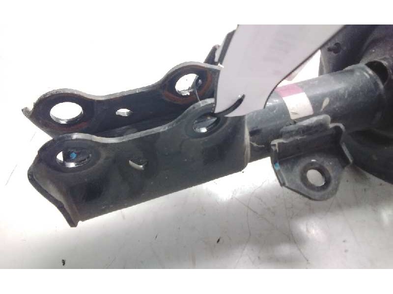 Recambio de amortiguador delantero derecho para toyota auris hybrid active referencia OEM IAM R497150707  
