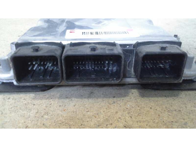 Recambio de centralita motor uce para peugeot 307 break / sw (s1) sw pack referencia OEM IAM 0281011081 9647472780 