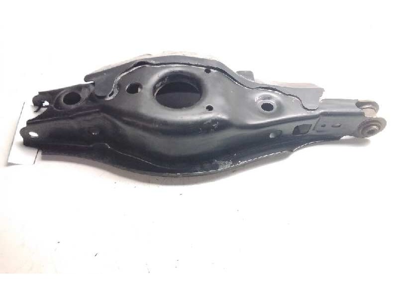 Recambio de brazo suspension inferior trasero derecho para toyota auris hybrid active referencia OEM IAM 4825805020  