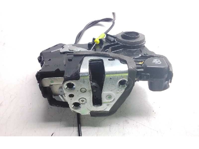 Recambio de cerradura puerta delantera derecha para toyota auris hybrid active referencia OEM IAM 6903005130  