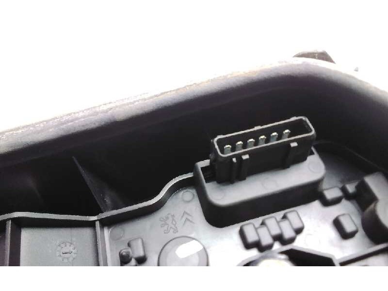 Recambio de piloto trasero derecho para citroen xsara berlina 2.0 hdi exclusive (66kw) referencia OEM IAM   