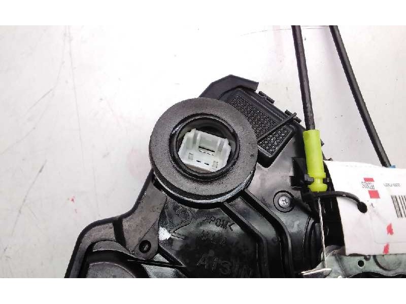 Recambio de cerradura puerta delantera izquierda para toyota auris hybrid active referencia OEM IAM 6904002210  