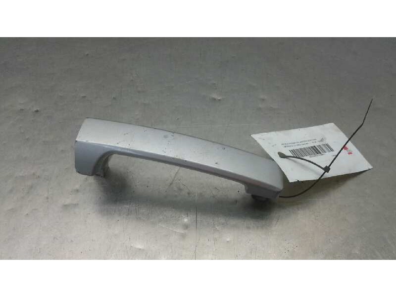 Recambio de maneta exterior delantera derecha para kia sorento 2.5 crdi concept referencia OEM IAM   