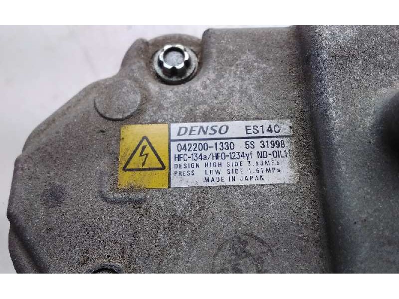 Recambio de compresor aire acondicionado para toyota auris hybrid active referencia OEM IAM 0422001330  