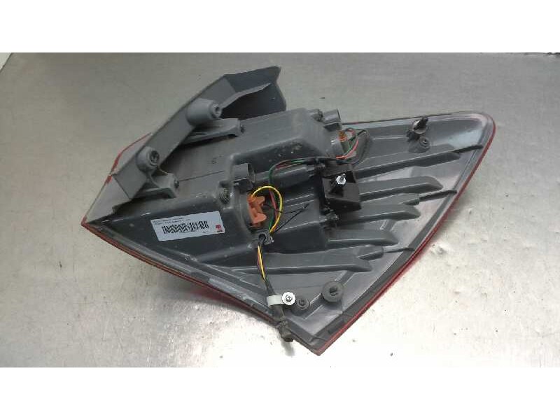 Recambio de piloto trasero izquierdo para hyundai ix20 gls comfort referencia OEM IAM 924111K000  