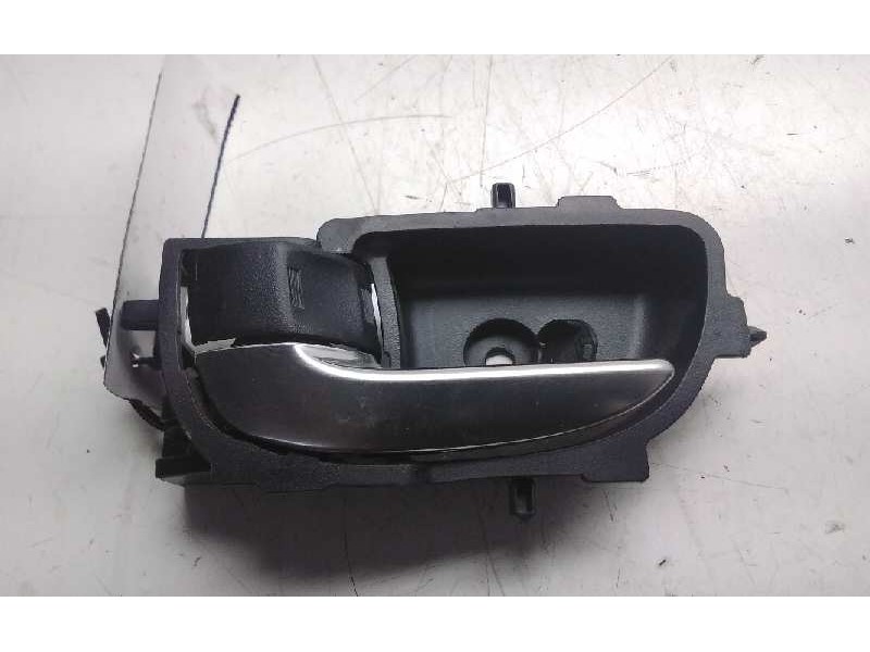 Recambio de maneta interior trasera izquierda para toyota auris hybrid active referencia OEM IAM 692060D271  