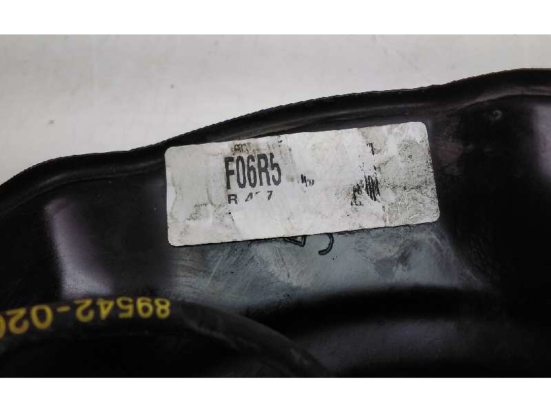 Recambio de mangueta delantera derecha para toyota auris hybrid active referencia OEM IAM F06R5R407  