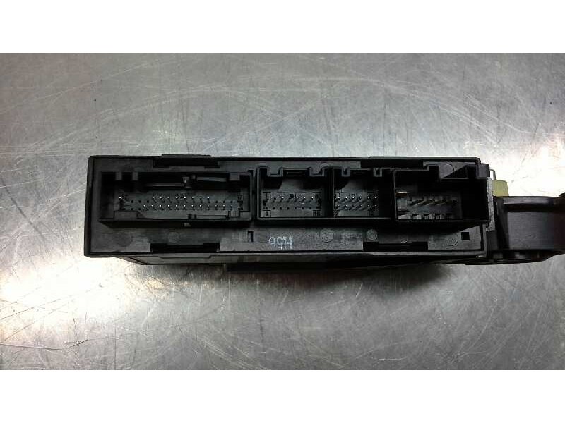 Recambio de motor elevalunas delantero derecho para audi a4 berlina (8e) 2.0 referencia OEM IAM 8E1959802G  
