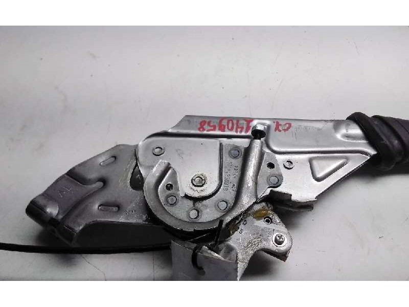 Recambio de palanca freno de mano para toyota auris hybrid active referencia OEM IAM 11330317  