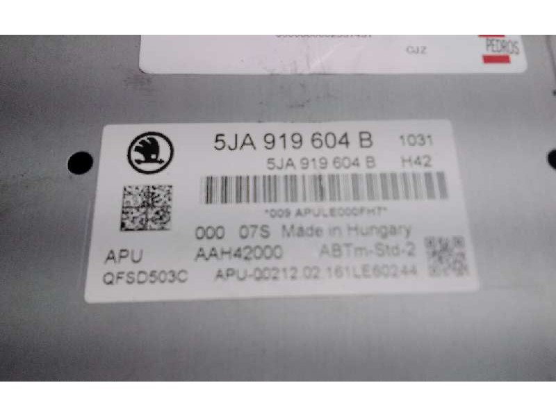 Recambio de sistema audio / radio cd para skoda rapid active referencia OEM IAM 5JA919604B  