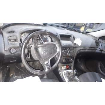 opel insignia berlina del año 2010