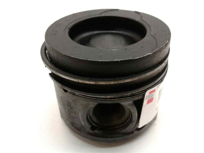 Recambio de piston para nissan nv 200 (m20) 1.5 dci cat referencia OEM IAM K9K636  