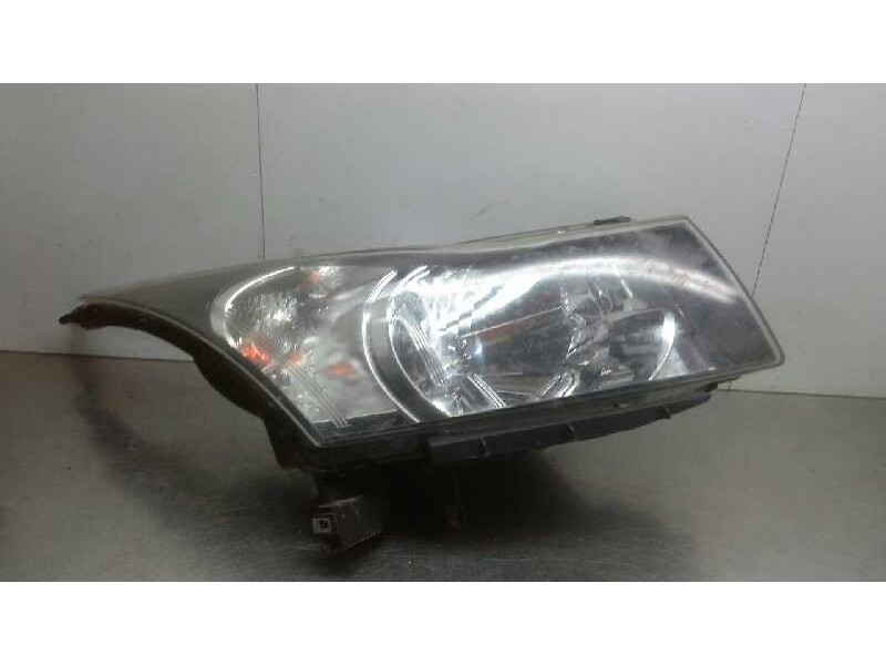 Recambio de faro derecho para chevrolet cruze ls referencia OEM IAM   