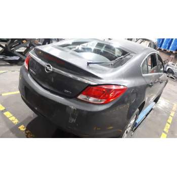 opel insignia berlina del año 2010
