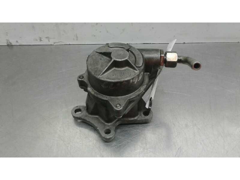 Recambio de depresor freno / bomba vacio para renault clio ii fase i (b/cbo) referencia OEM IAM 72117205 PIERBURG 21471