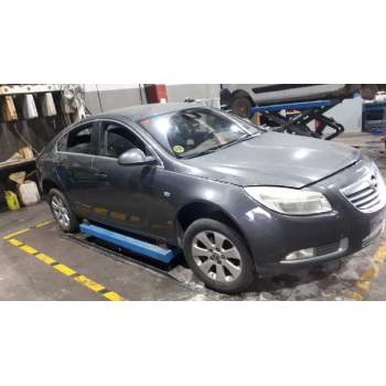 opel insignia berlina del año 2010