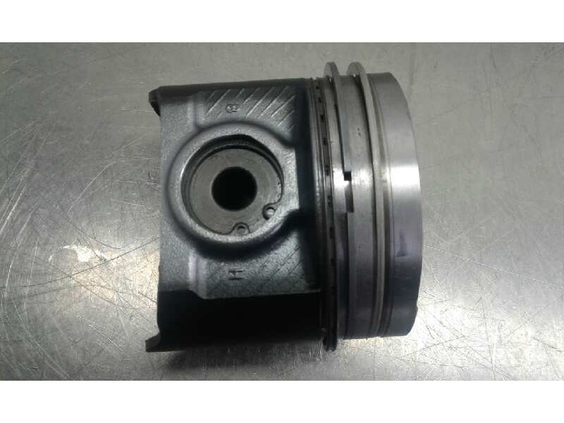 Recambio de piston para nissan x-trail (t30) 2.2 16v turbodiesel cat referencia OEM IAM 8H 10103AU600 