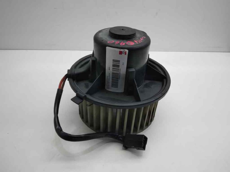 Recambio de motor calefaccion para audi 80 avant básico berlina referencia OEM IAM 137020009  