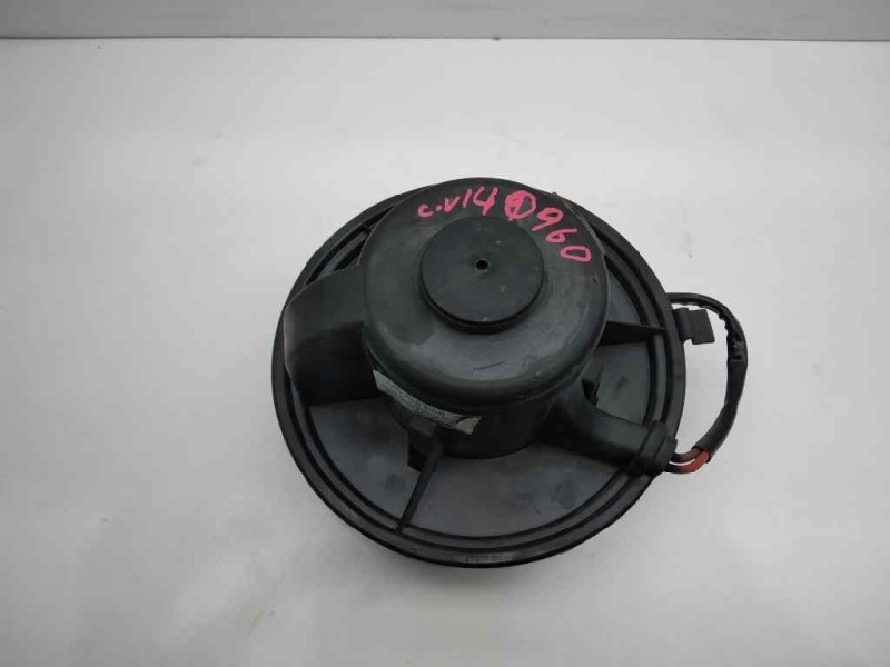 Recambio de motor calefaccion para audi 80 avant básico berlina referencia OEM IAM 137020009  